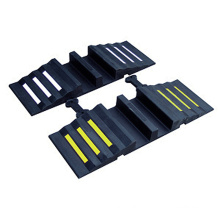 Customized Good Quality Rubber Crossover Pad